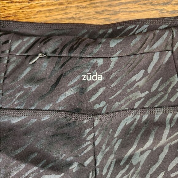 NWOT Zuda Foil Printed Athletic Leggings Zebra Stripe - Picture 7 of 10